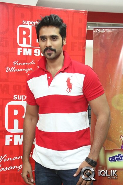 Maine-Pyar-Kiya-Movie-Team-at-Red-FM